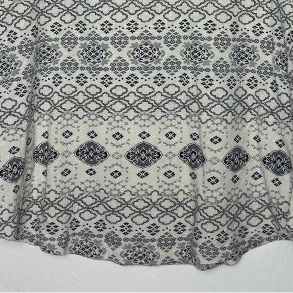 Aventura Organic Cotton Printed Light Airy Blouse Women's large Cream Gray - Picture 14 of 16
